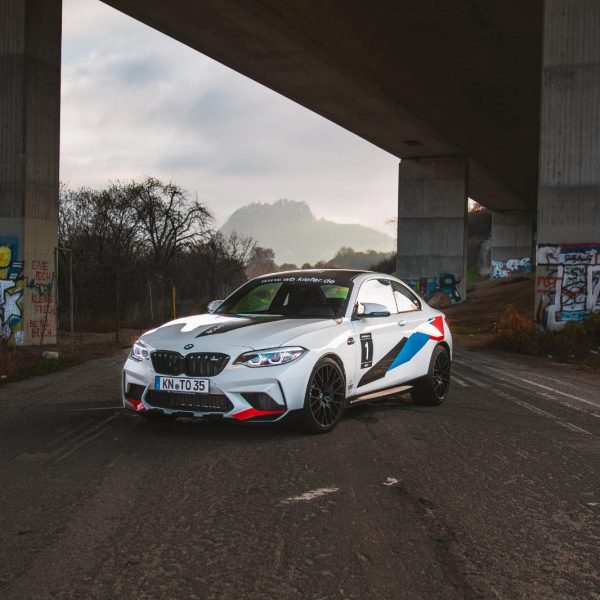 BMW mit Teilfolierung